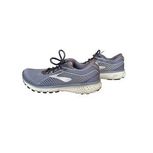 Brooks Womens Gray Ghost 12 Lace Up Low Top Mesh Upper Running Shoes Size 11